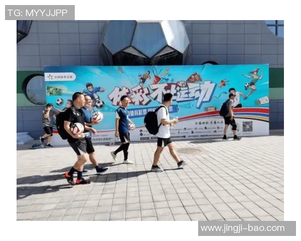 球星经典挂画与足球元素完美融合展现运动激情与艺术氛围